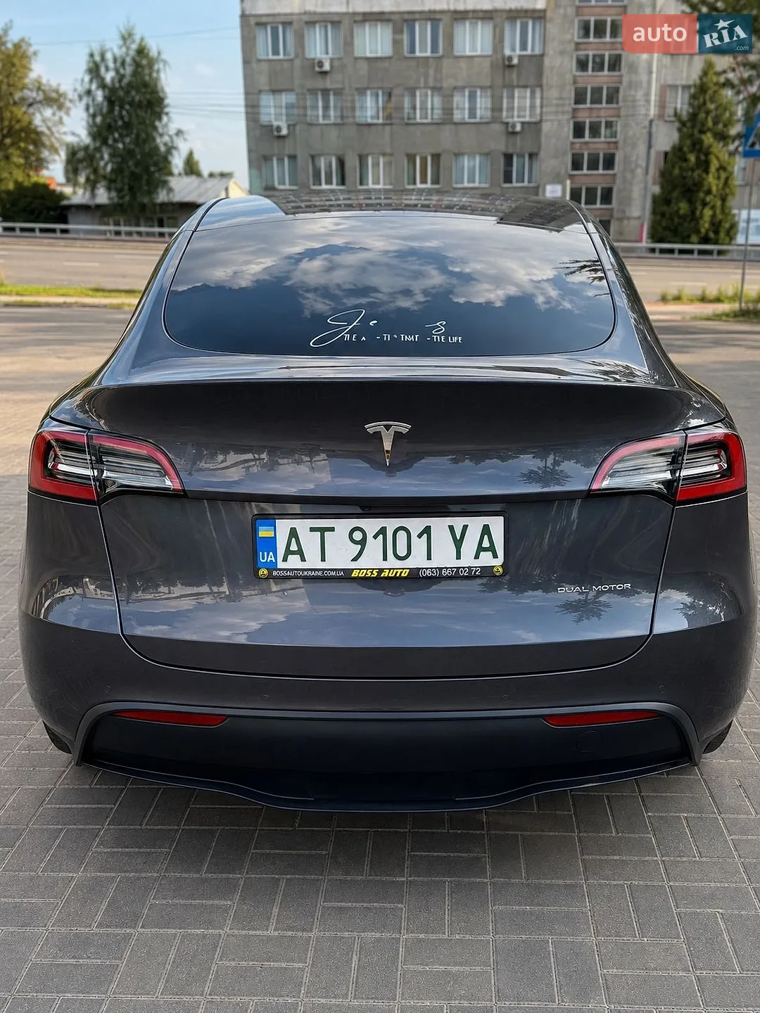 2022 Tesla Model Y - мініатюра 3