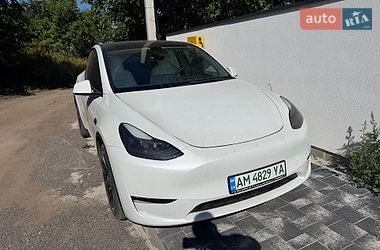 Внедорожник / Кроссовер Tesla Model Y 2021 в Ровно