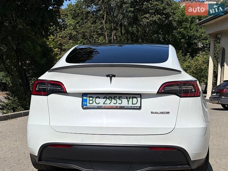 Внедорожник / Кроссовер Tesla Model Y 2021 в Львове