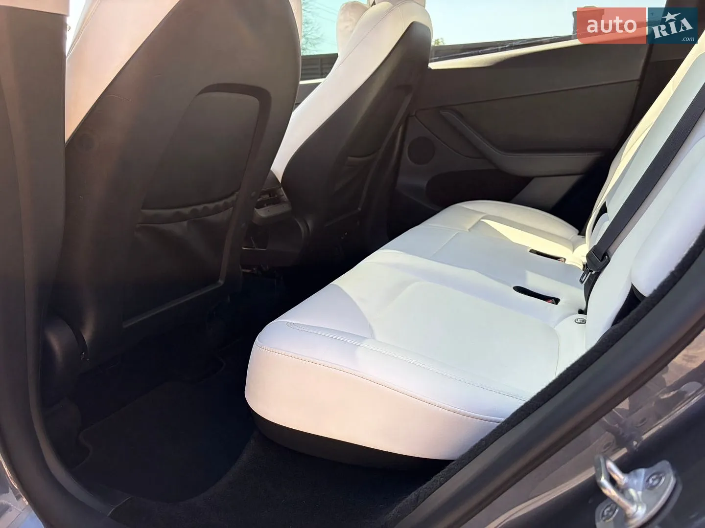 2023 Tesla Model Y - мініатюра 16