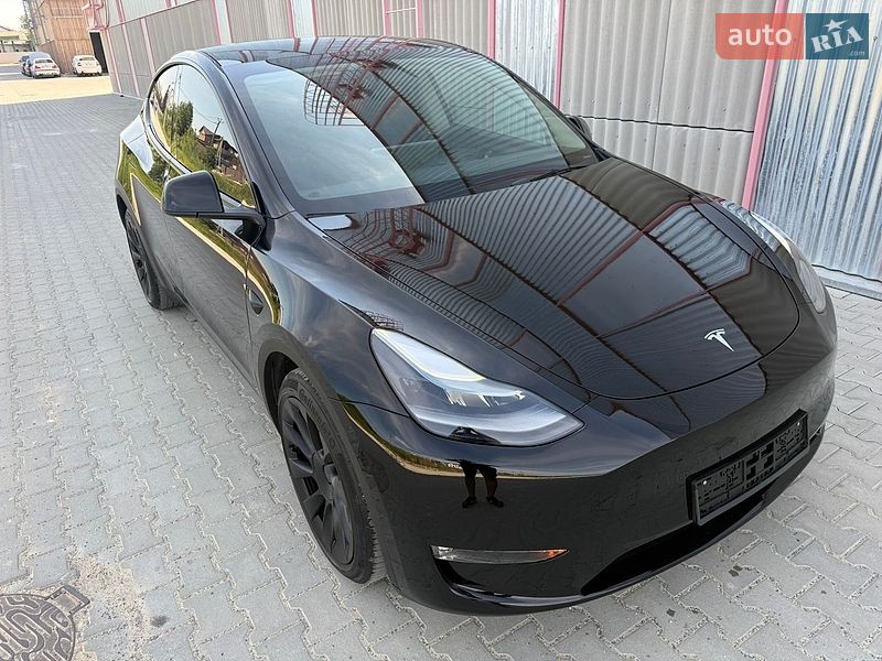 Внедорожник / Кроссовер Tesla Model Y 2024 в Львове