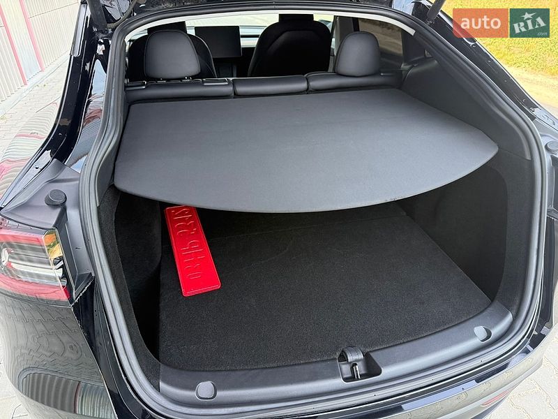 Внедорожник / Кроссовер Tesla Model Y 2024 в Львове