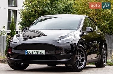 Позашляховик / Кросовер Tesla Model Y 2024 в Львові