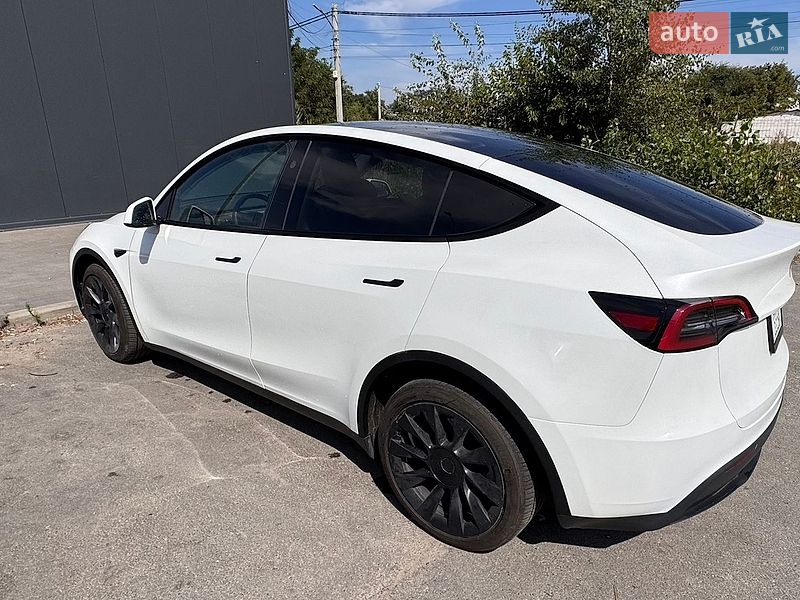 Внедорожник / Кроссовер Tesla Model Y 2023 в Днепре