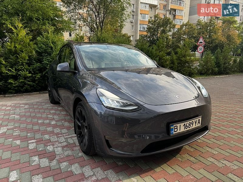 Внедорожник / Кроссовер Tesla Model Y 2021 в Кременчуге