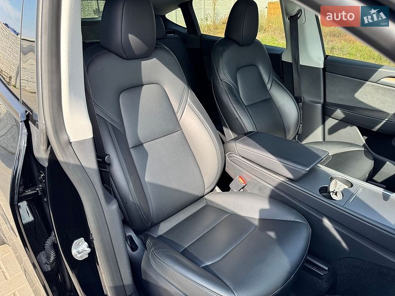 Позашляховик / Кросовер Tesla Model Y 2023 в Харкові