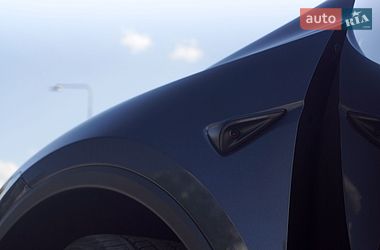 Позашляховик / Кросовер Tesla Model Y 2025 в Львові