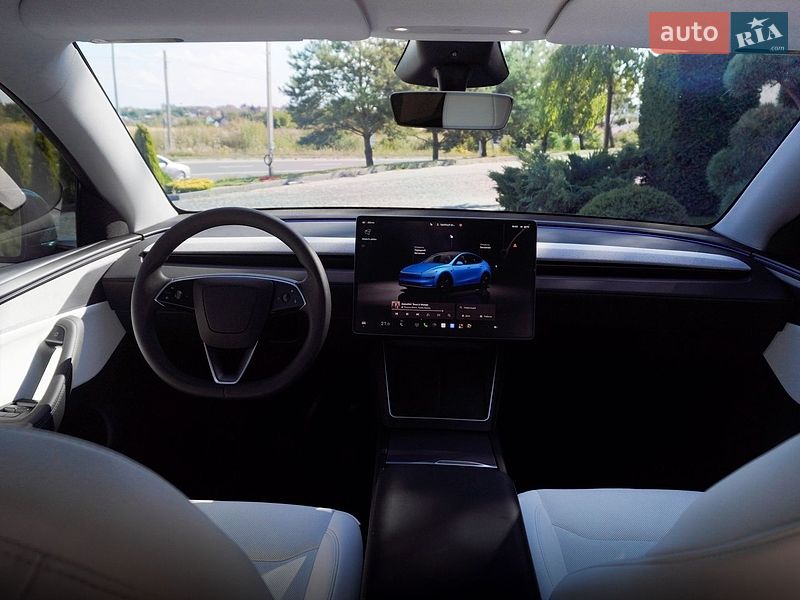 Позашляховик / Кросовер Tesla Model Y 2025 в Львові
