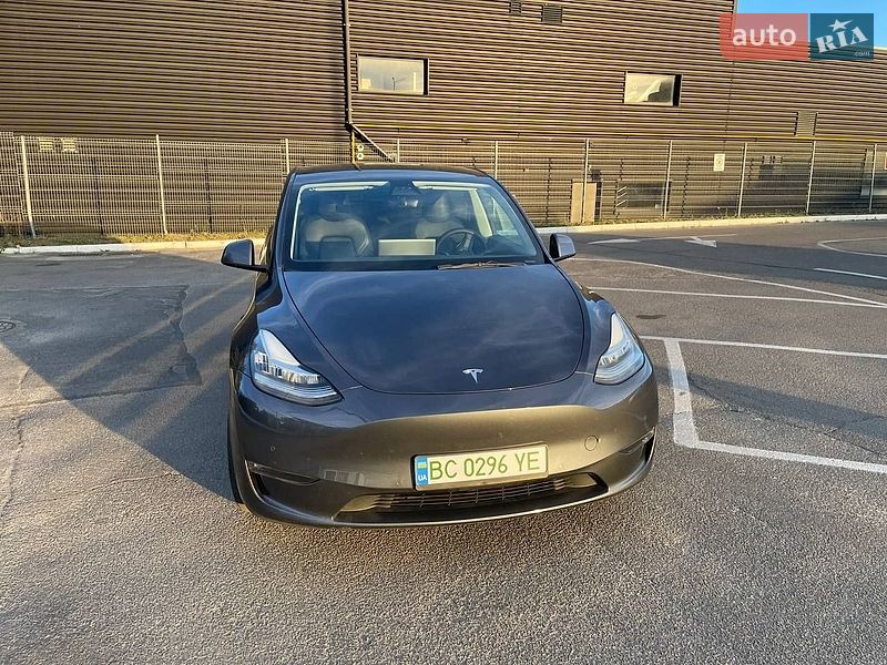 Внедорожник / Кроссовер Tesla Model Y 2021 в Львове