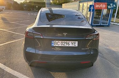 Внедорожник / Кроссовер Tesla Model Y 2021 в Львове