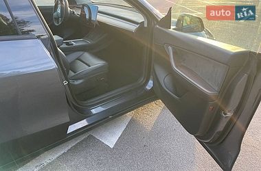 Внедорожник / Кроссовер Tesla Model Y 2021 в Львове
