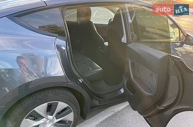 Внедорожник / Кроссовер Tesla Model Y 2021 в Львове