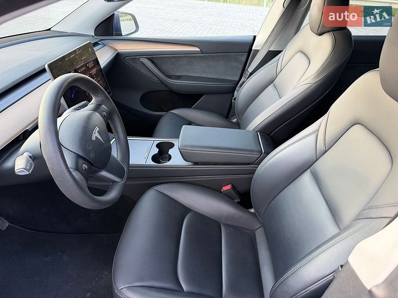 Внедорожник / Кроссовер Tesla Model Y 2023 в Золочеве