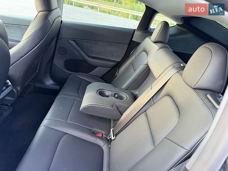 Внедорожник / Кроссовер Tesla Model Y 2023 в Золочеве