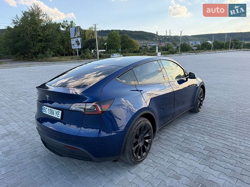 Внедорожник / Кроссовер Tesla Model Y 2023 в Золочеве