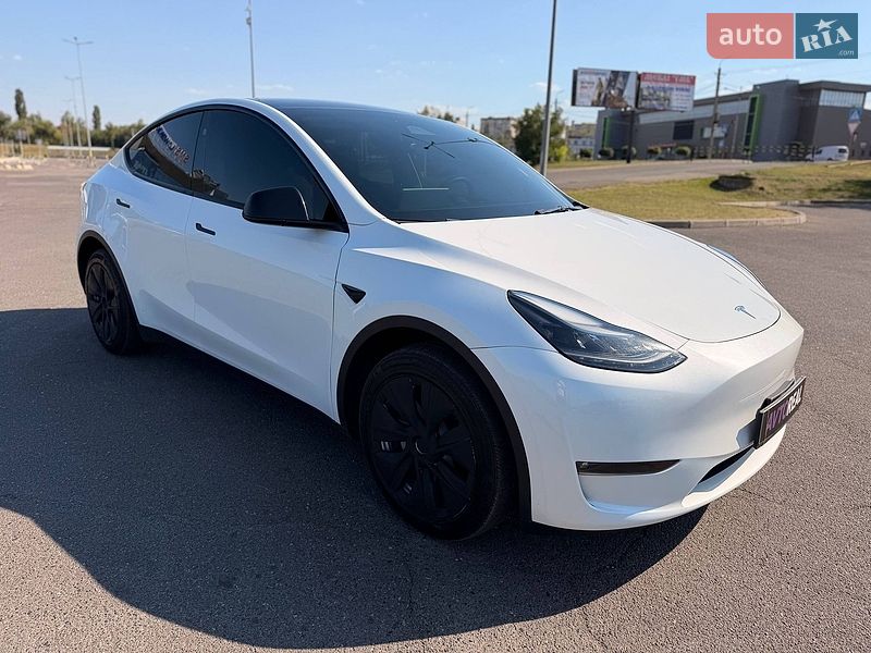 Позашляховик / Кросовер Tesla Model Y 2023 в Кривому Розі