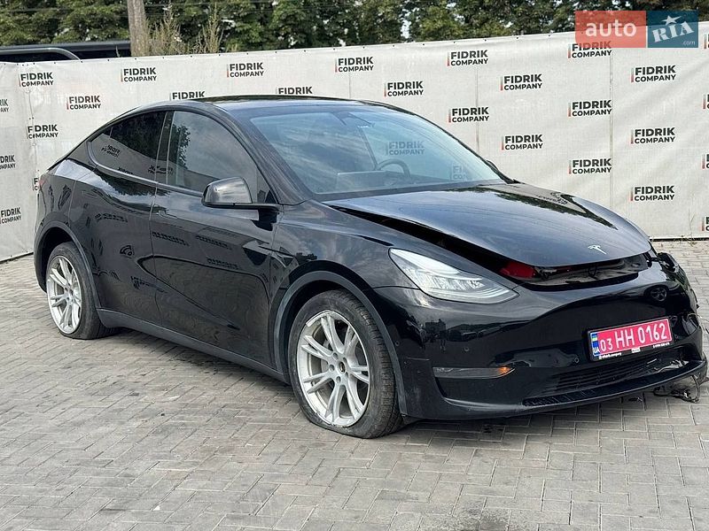 Tesla Model Y 2022