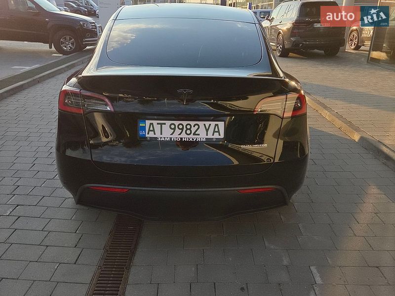 Позашляховик / Кросовер Tesla Model Y 2020 в Івано-Франківську