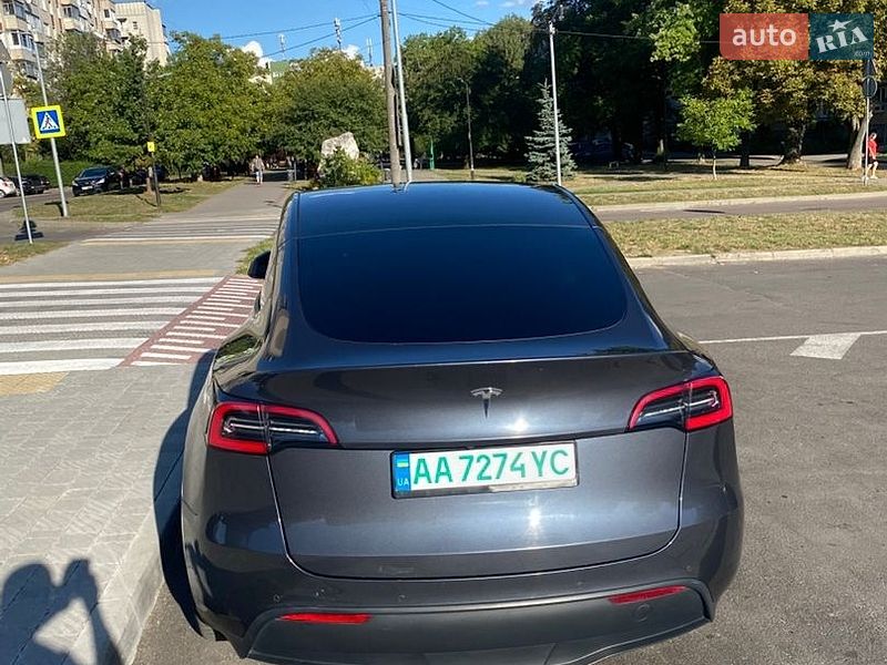 Позашляховик / Кросовер Tesla Model Y 2021 в Львові