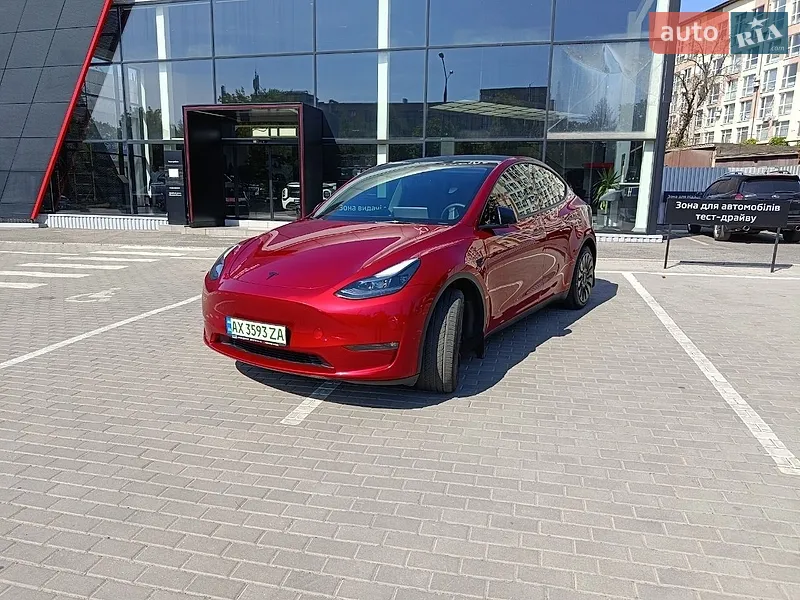 Tesla Model Y