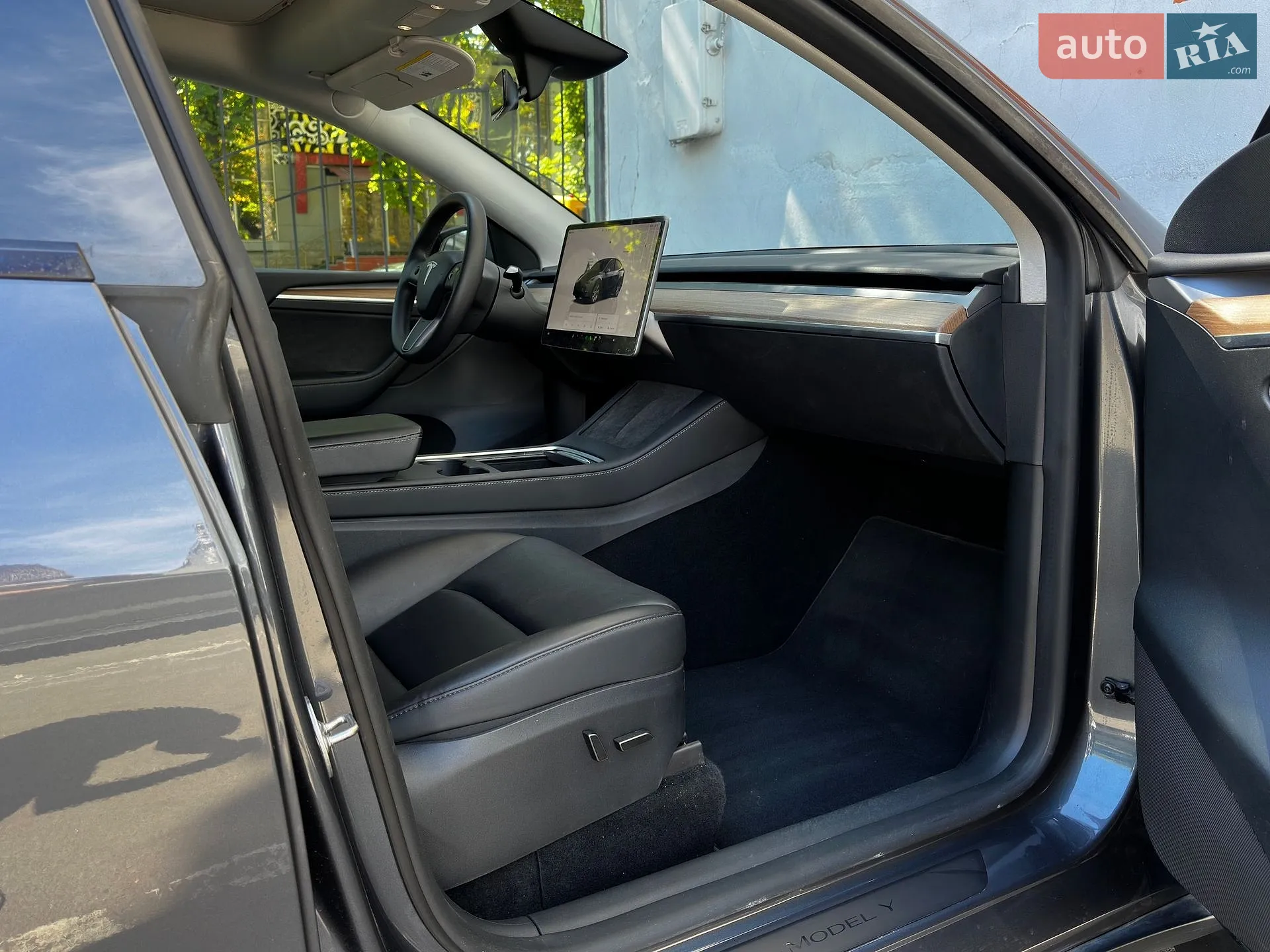 2023 Tesla Model Y - мініатюра 36