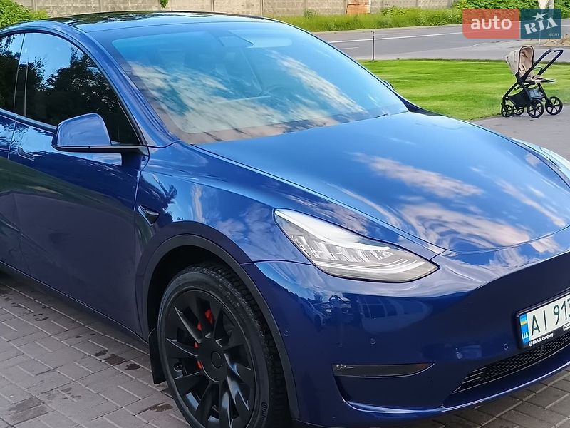 Внедорожник / Кроссовер Tesla Model Y 2020 в Киеве