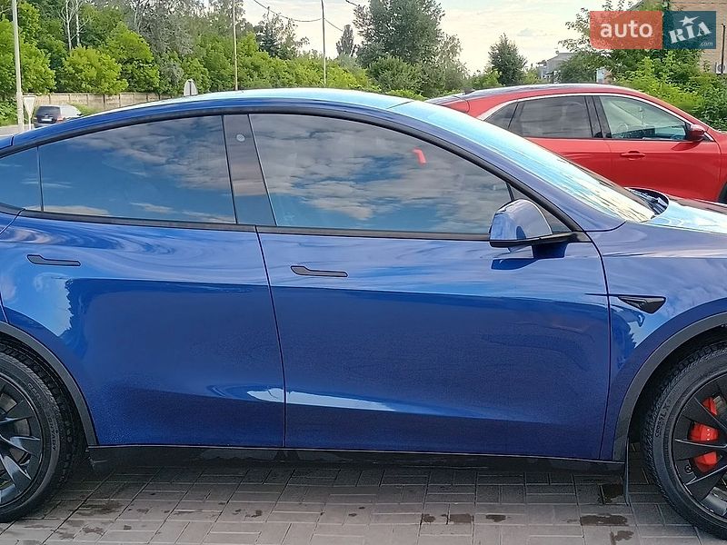 Позашляховик / Кросовер Tesla Model Y 2020 в Києві