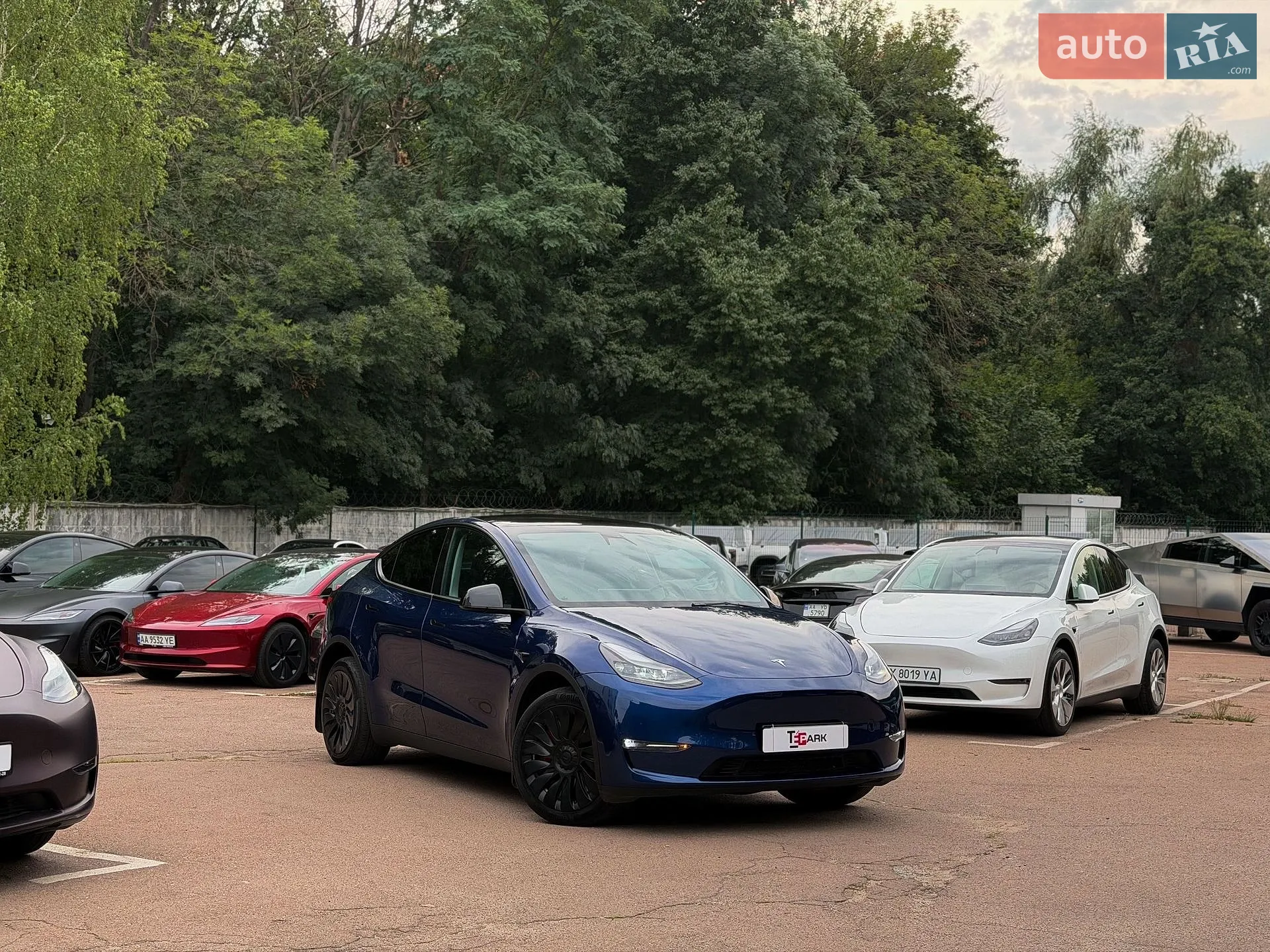 2022 Tesla Model Y - мініатюра 2