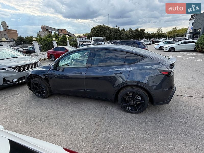 Позашляховик / Кросовер Tesla Model Y 2026 в Рівному фото 3 Позашляховик / Кросовер Tesla Model Y 2026 в Рівному