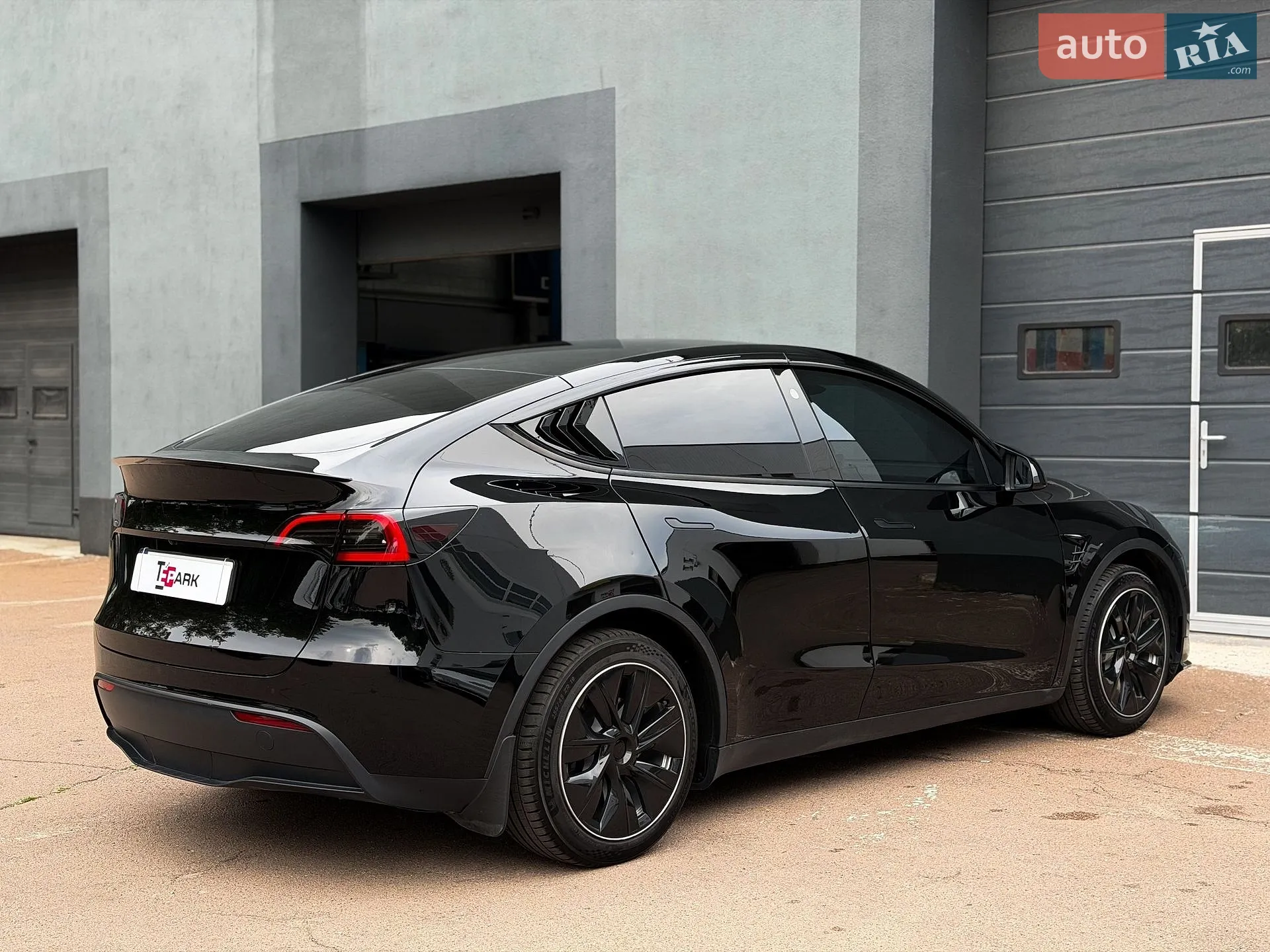 2024 Tesla Model Y - мініатюра 10