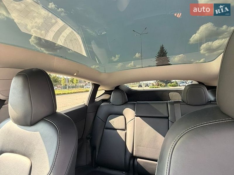 Позашляховик / Кросовер Tesla Model Y 2021 в Вінниці