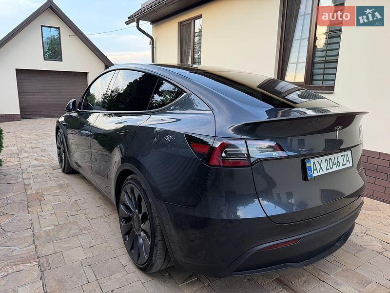 Внедорожник / Кроссовер Tesla Model Y 2024 в Мерефа