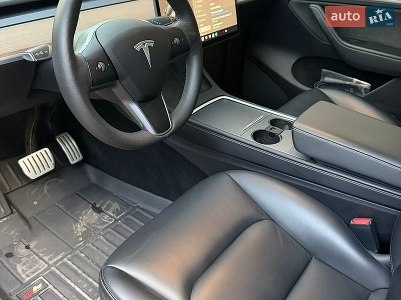 Внедорожник / Кроссовер Tesla Model Y 2024 в Мерефа