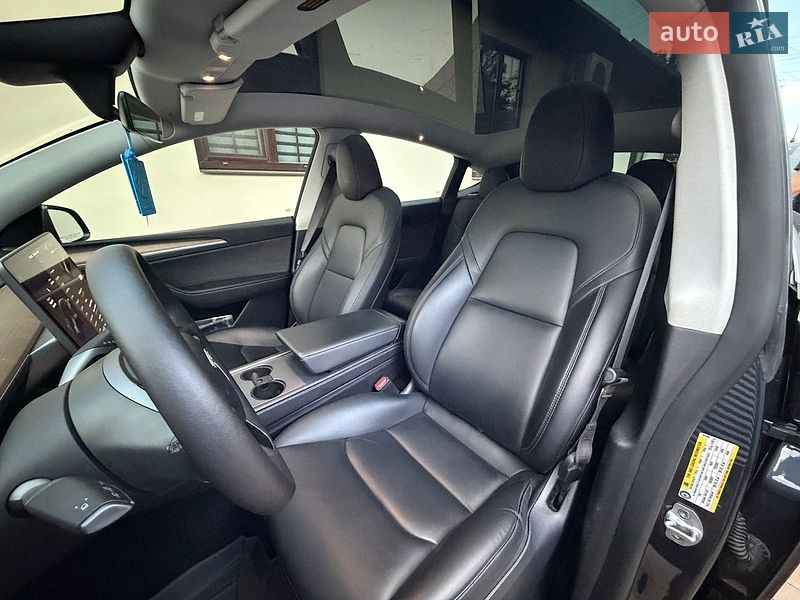 Внедорожник / Кроссовер Tesla Model Y 2024 в Мерефа