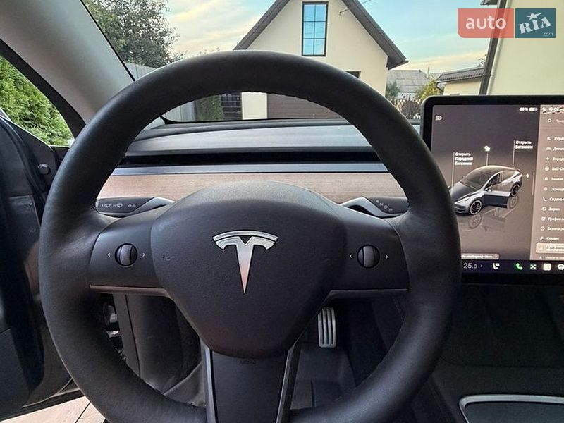 Внедорожник / Кроссовер Tesla Model Y 2024 в Мерефа