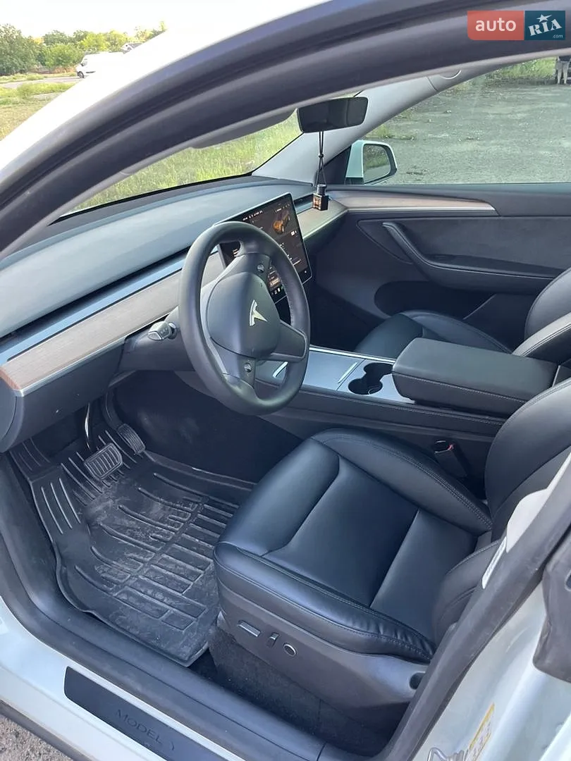 2022 Tesla Model Y - мініатюра 10