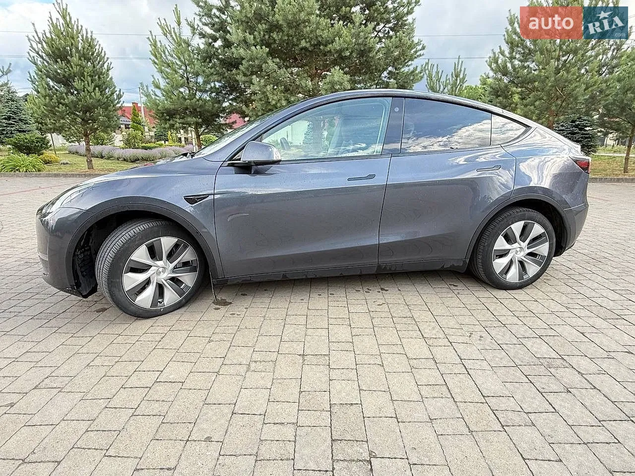 2023 Tesla Model Y - мініатюра 3