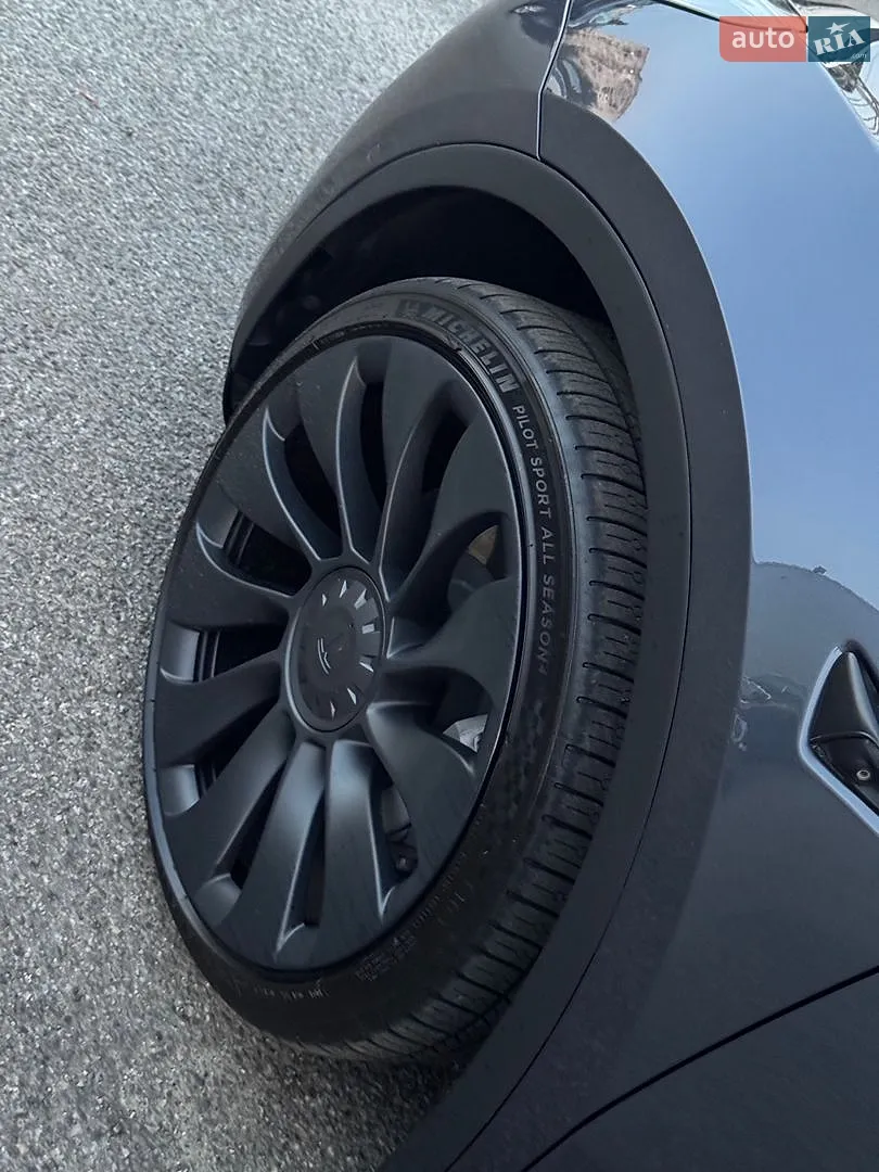 2021 Tesla Model Y - мініатюра 9