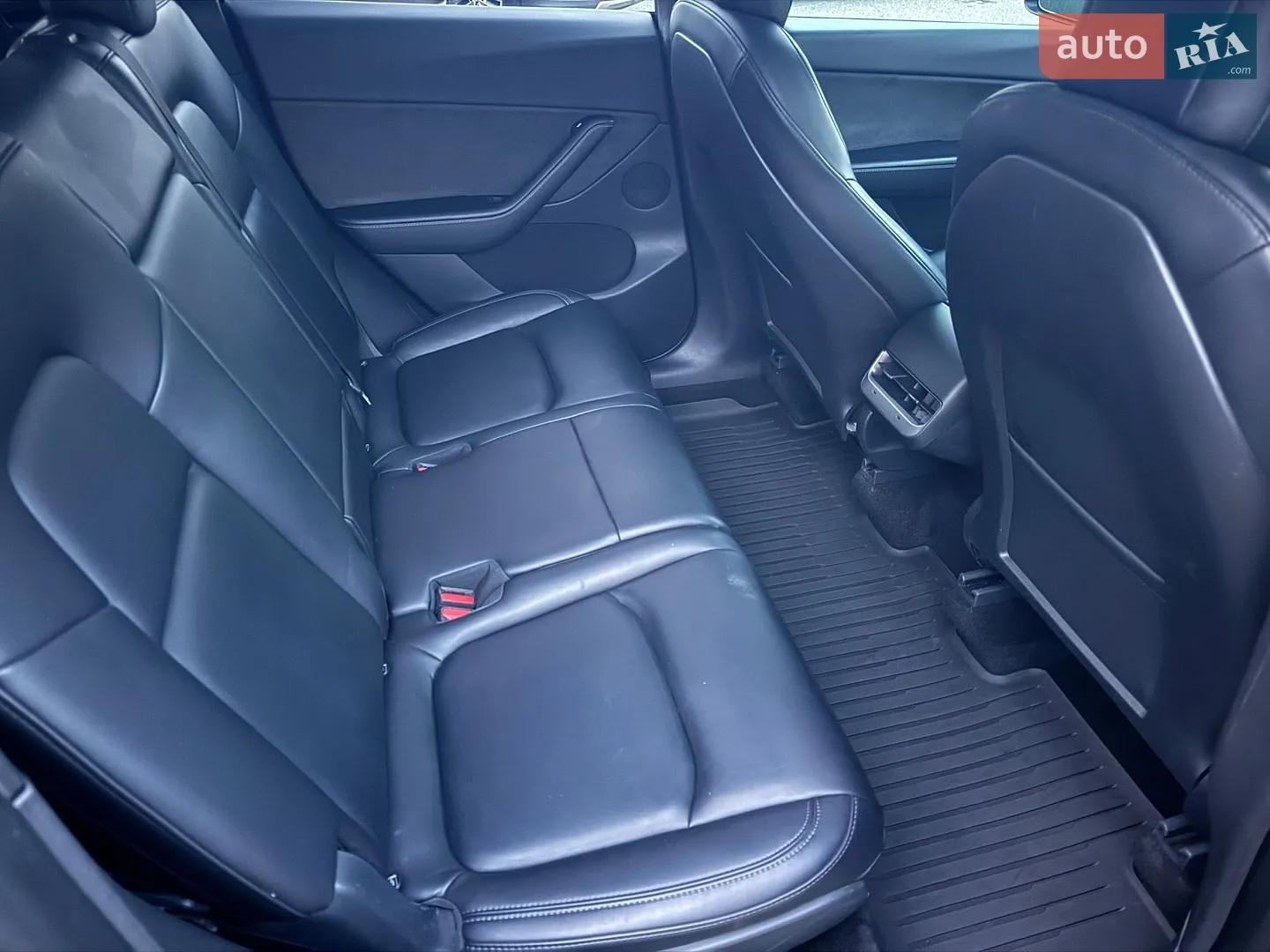 2021 Tesla Model Y - мініатюра 14