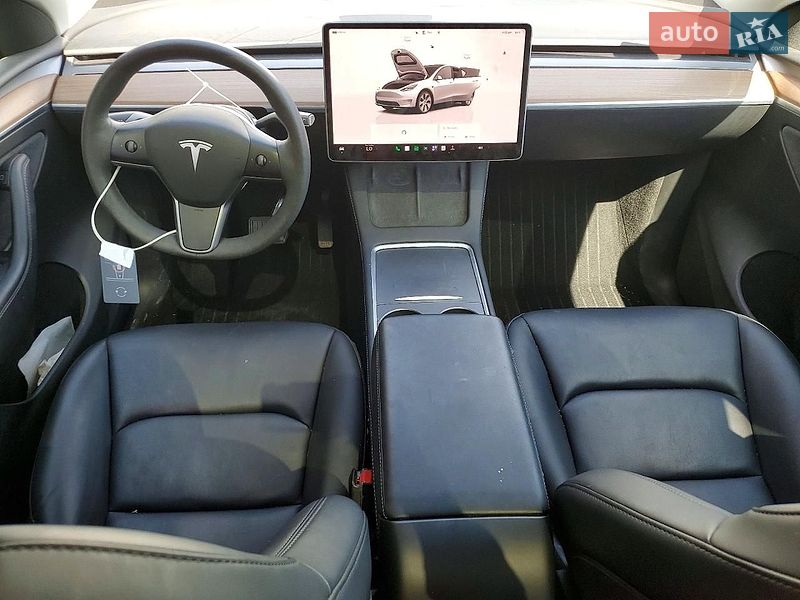 Внедорожник / Кроссовер Tesla Model Y 2023 в Тернополе