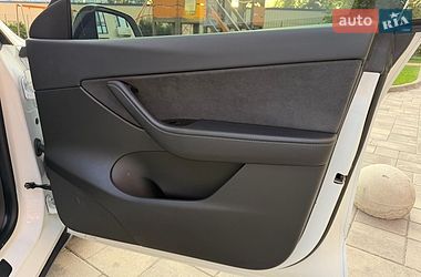 Позашляховик / Кросовер Tesla Model Y 2020 в Києві