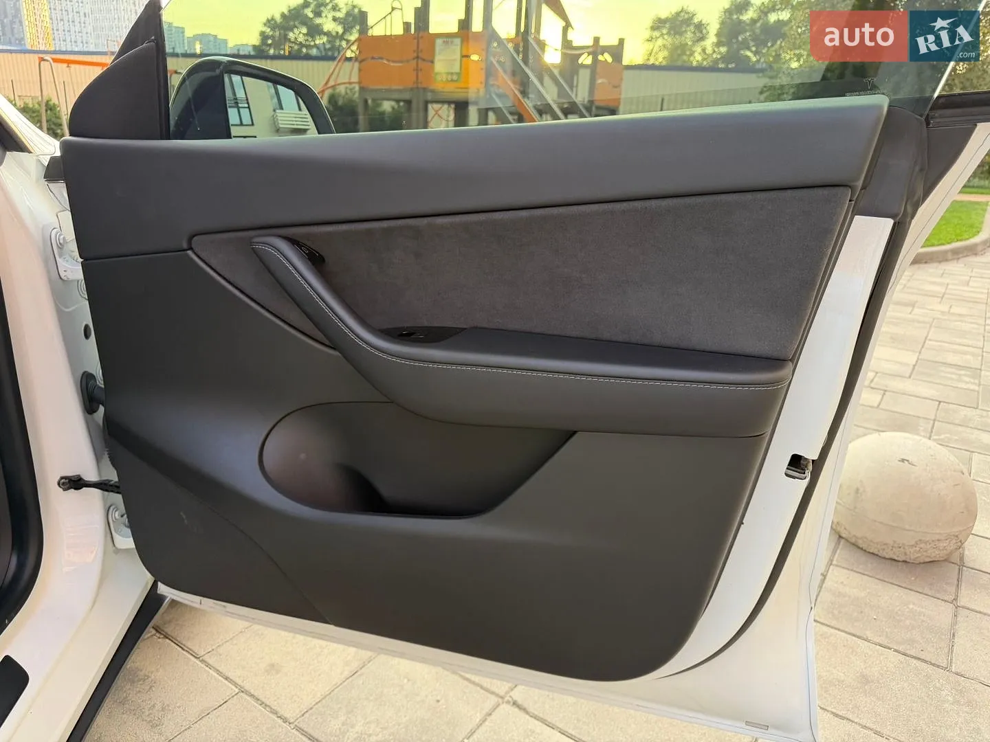2020 Tesla Model Y - мініатюра 17