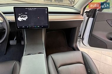 Позашляховик / Кросовер Tesla Model Y 2020 в Києві
