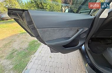 Позашляховик / Кросовер Tesla Model Y 2024 в Новояворівську фото 26 Позашляховик / Кросовер Tesla Model Y 2024 в Новояворівську