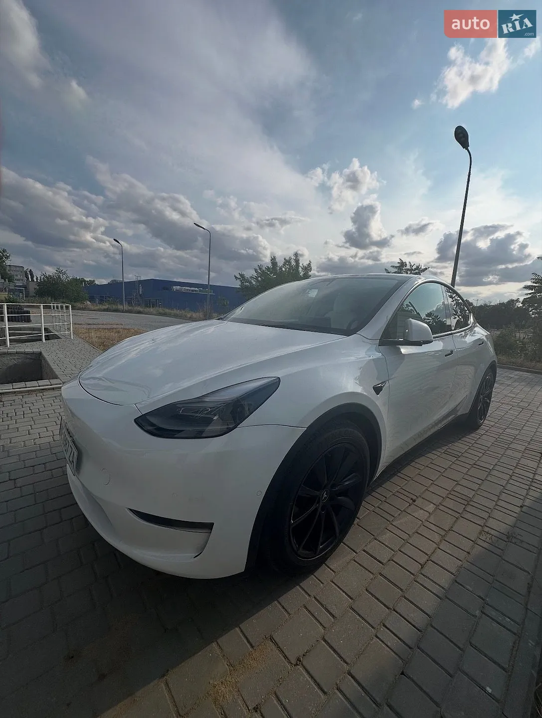 2022 Tesla Model Y - мініатюра 6