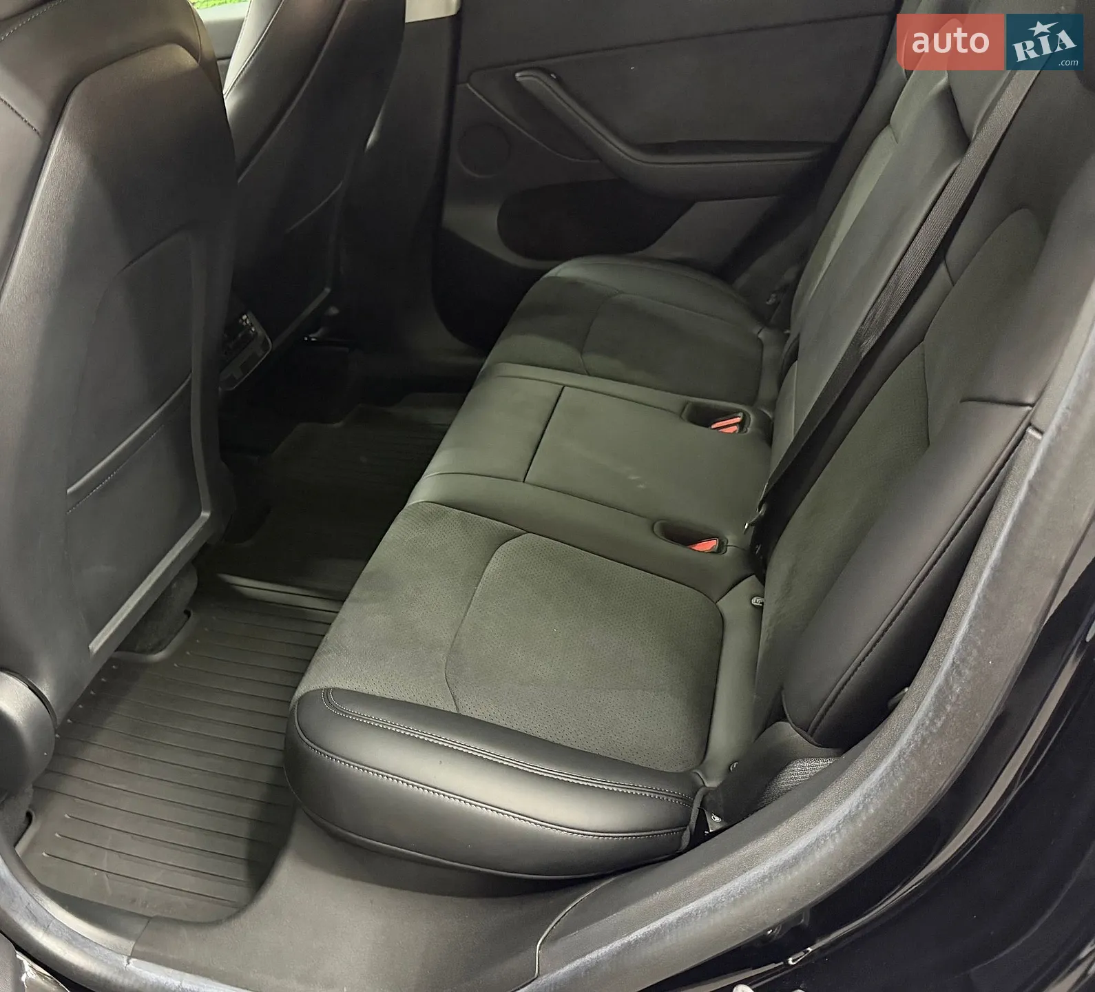 2022 Tesla Model Y - мініатюра 26