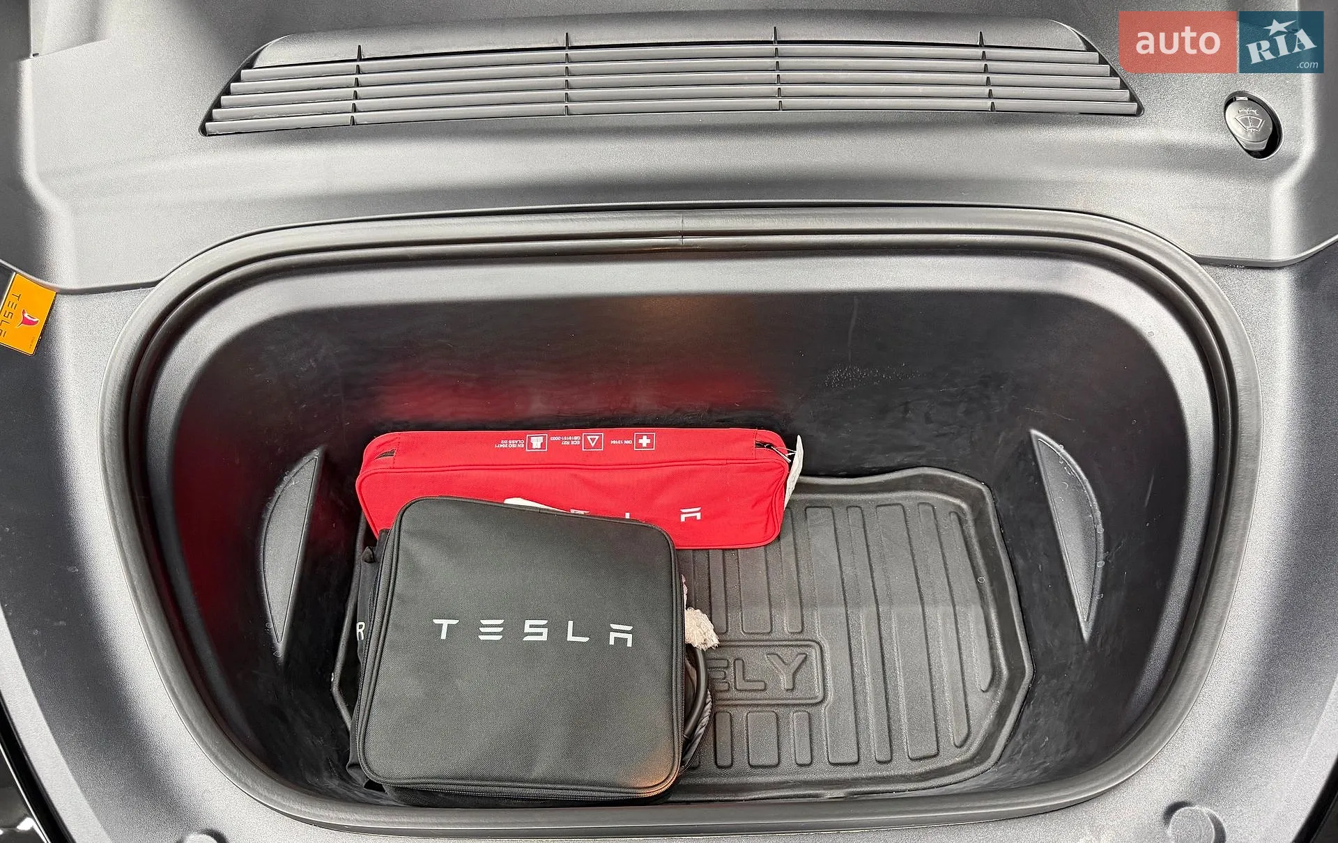 2022 Tesla Model Y - мініатюра 33
