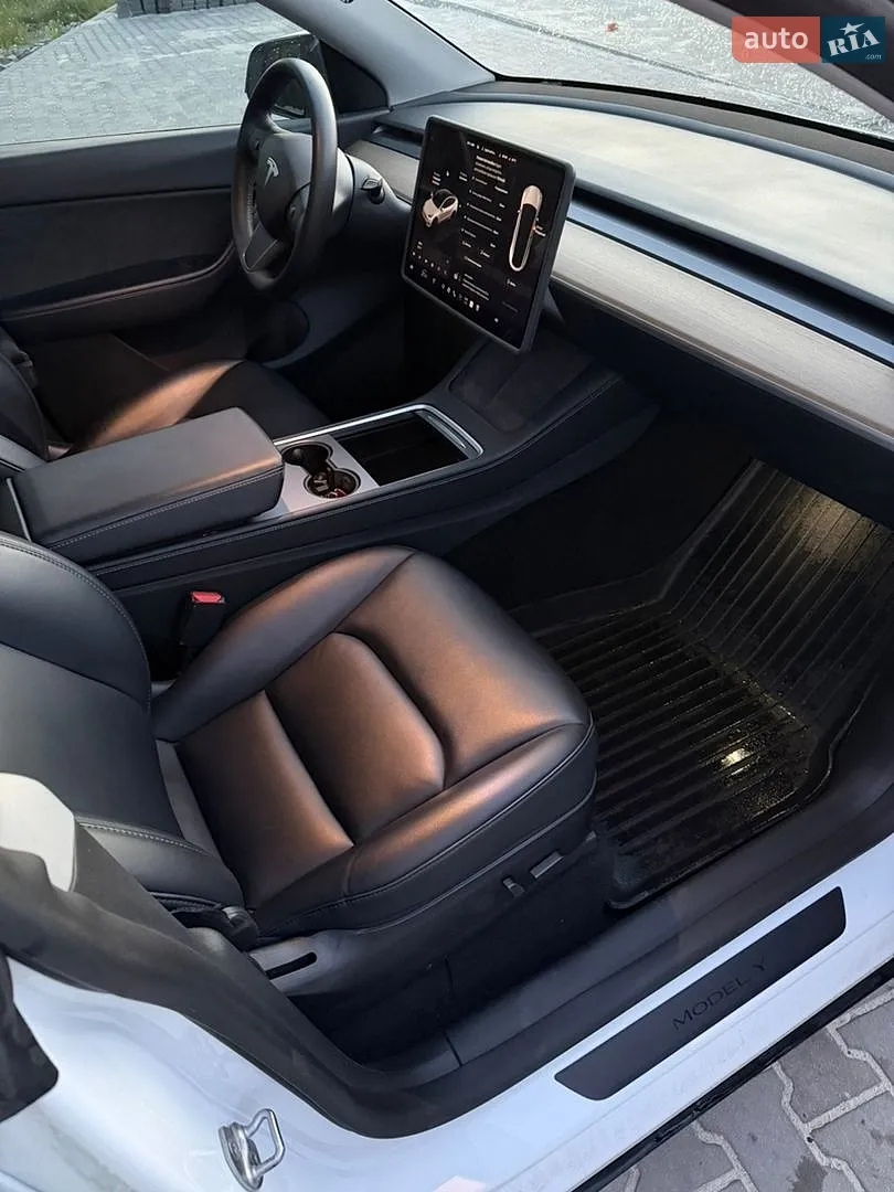 2022 Tesla Model Y - мініатюра 18