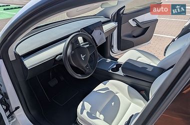 Позашляховик / Кросовер Tesla Model Y 2021 в Тернополі