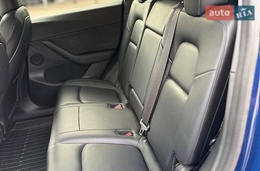 Позашляховик / Кросовер Tesla Model Y 2021 в Києві